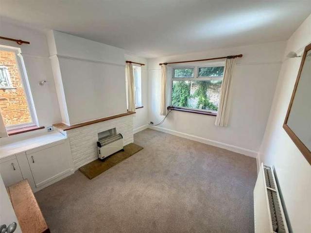 Flat for sale in Round Hill, Brighton & Hove