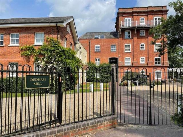 Flat for sale in Dedham, Colchester