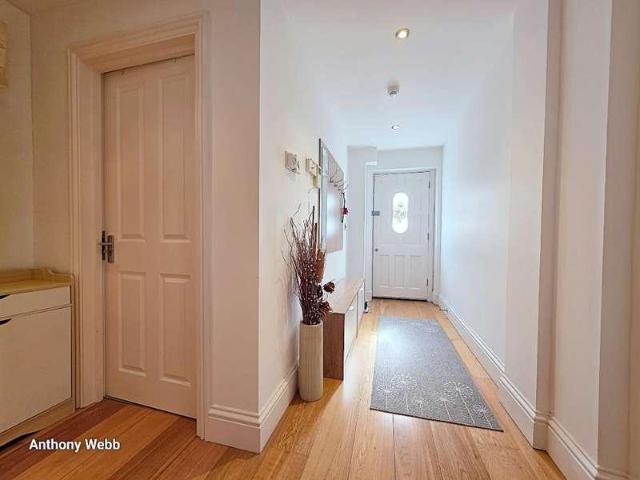 Flat for sale in Palmers Green, Greater London