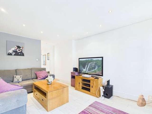 Flat for sale in Worthing, West Sussex