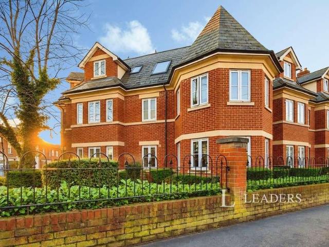Flat for sale in Old Heath, Colchester