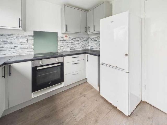 Flat for sale in Barrhead, Scotland