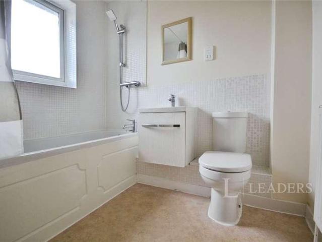 Flat for sale in Orchard Park, Arrington