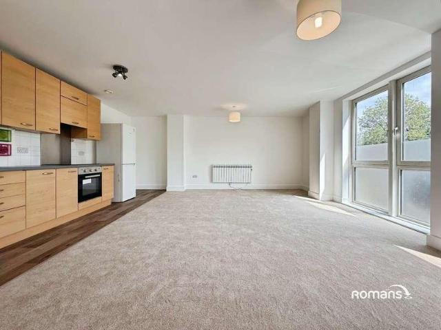 Flat for sale in Priest Down, Hampshire