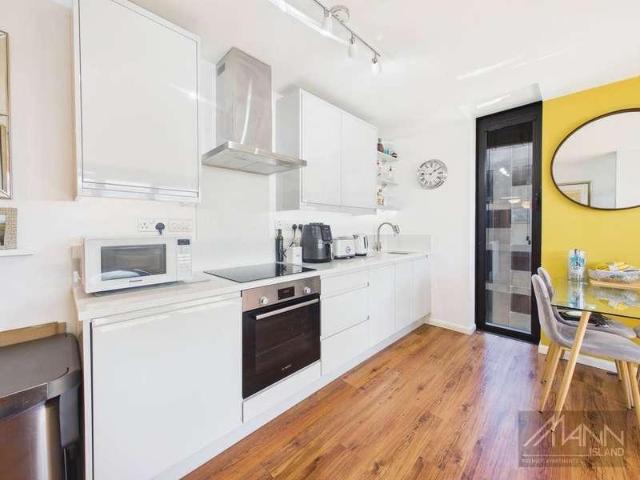 Flat for sale in Cavern Quarter, Calderstones