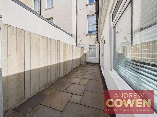 Flat for sale in The Old Town, Kepwick