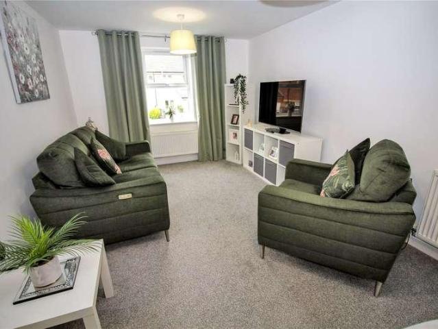 Flat for sale in Vastern, Wiltshire