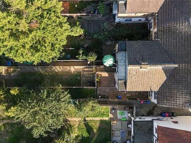 Flat for sale in Southend-on-Sea, Essex