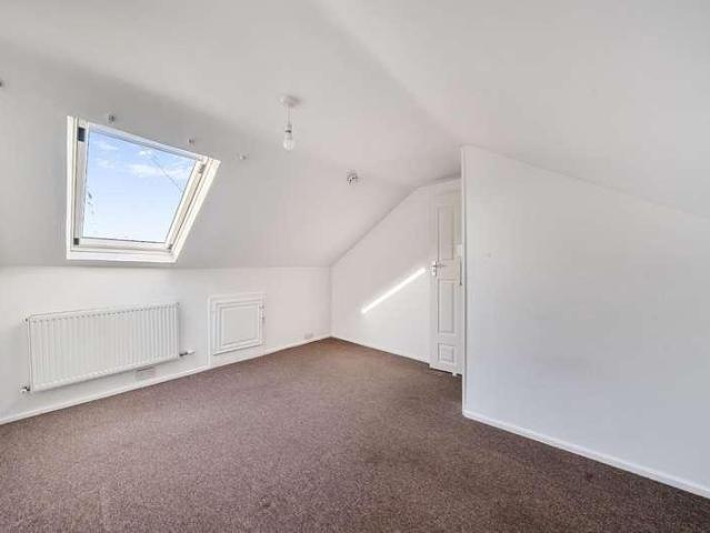 Flat for sale in East Twerton, Dulcote