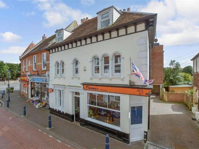 Flat for sale in Hythe, Folkestone
