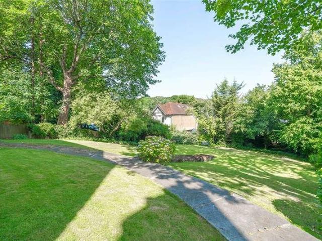 Flat for sale in Shepherd's Hill, Muswell Hill