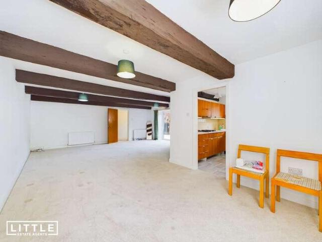 Flat for sale in St. Helens, Windle