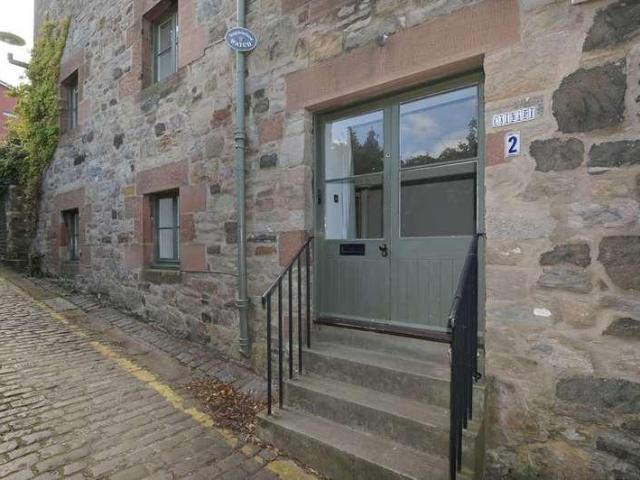 Flat for sale in Canongate, Old Town