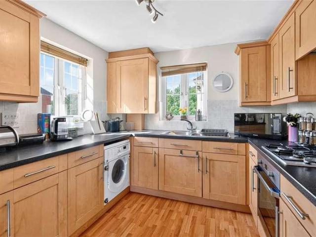 Flat for sale in Chichester, Littlecote