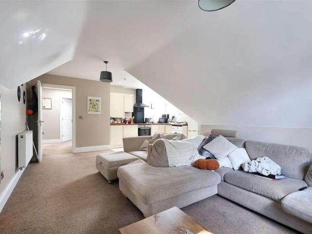Flat for sale in Woodthorpe, Gedling