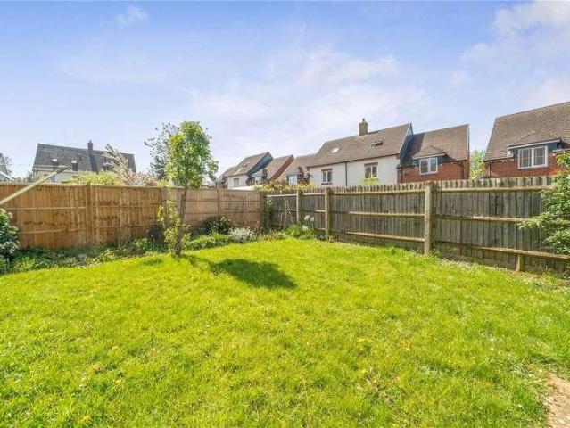 Flat for sale in Haddenham, Buckinghamshire