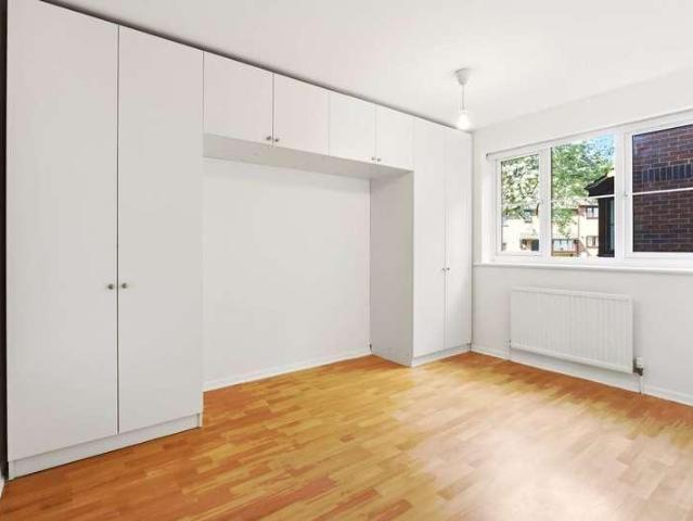 Flat for sale in Greater London