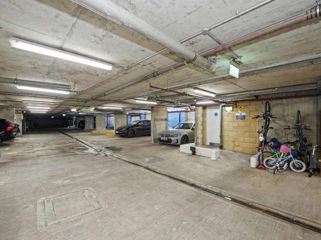 Flat for sale in The Odyssey, Isle Of Dogs