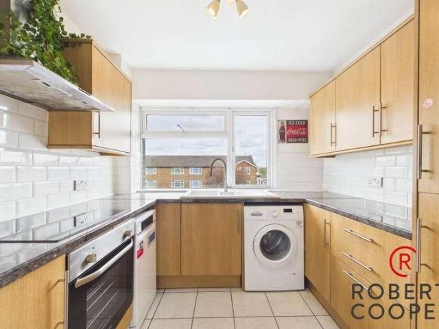 Flat for sale in Greater London