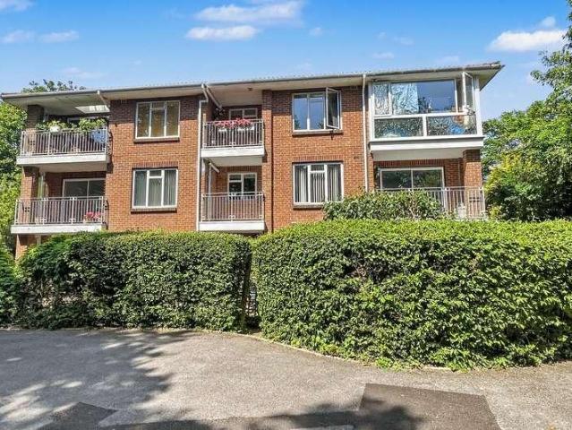 Flat for sale in Charminster, Bournemouth