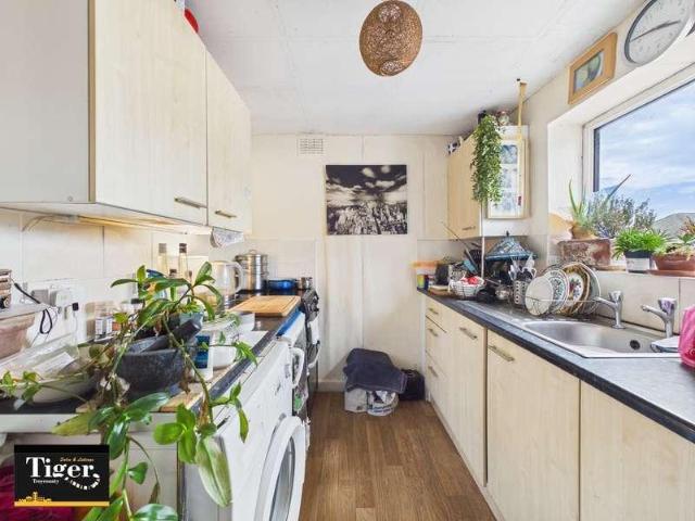 Flat for sale in Revoe, Blackpool