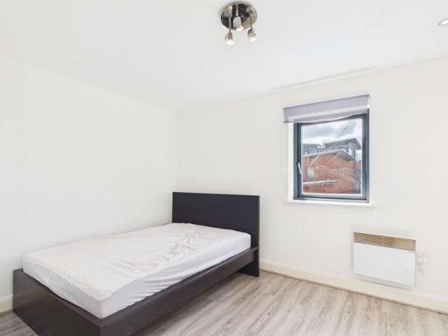 Flat for sale in Edgbaston, West Midlands