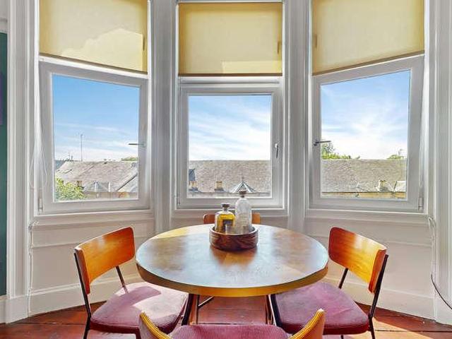 Flat for sale in Langside, Scotland