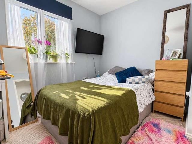 Flat for sale in Melbourne, Chelmsford