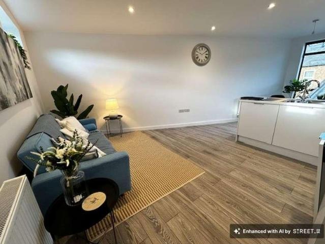 Flat for sale in Tovil, Maidstone