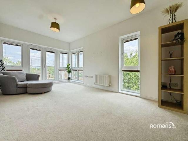 Flat for sale in Priest Down, Hampshire