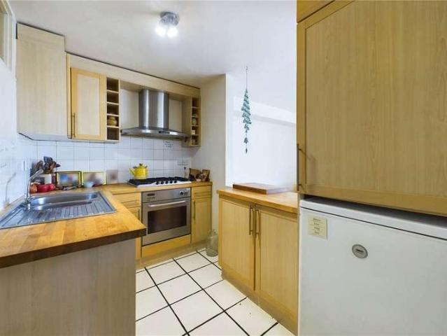 Flat for sale in Perryfields, West Sussex