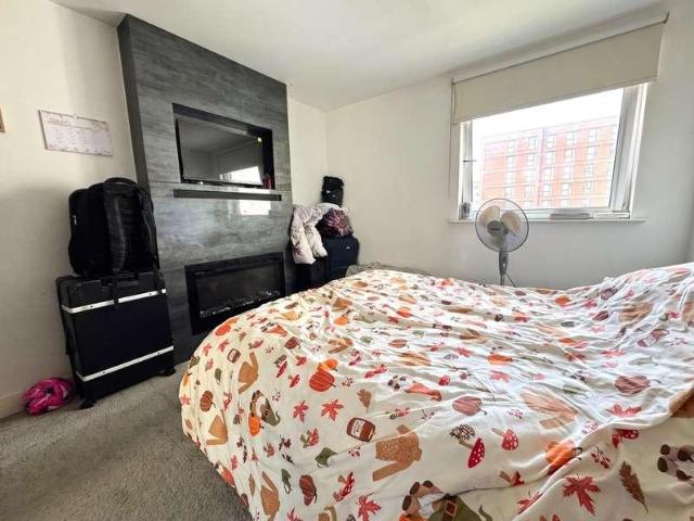 Flat for sale in London Borough of Newham, Greater London