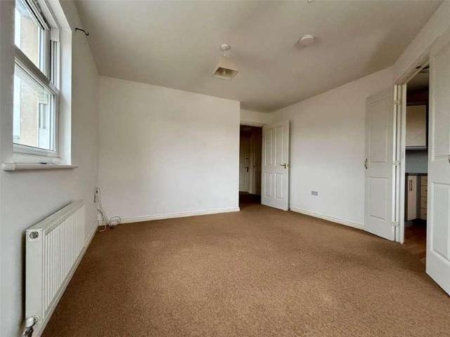 Flat for sale in Lynworth, Cheltenham