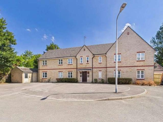 Flat for sale in Newbury, West Berkshire