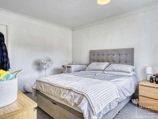 Flat for sale in Moordown, Bournemouth