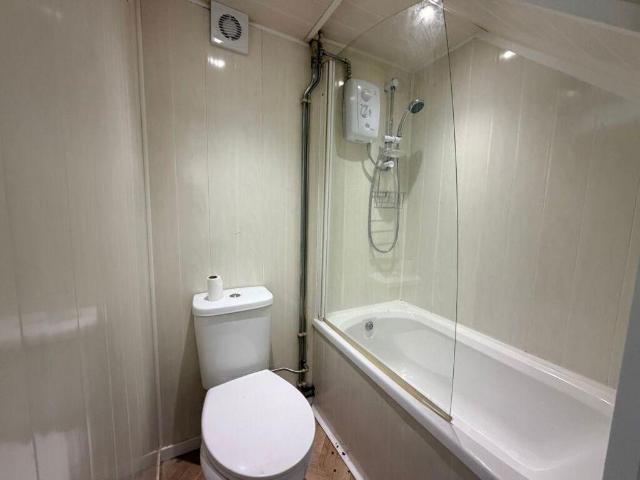 Flat for sale in Camp Hill