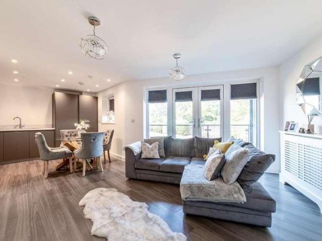 Flat for sale in Swanscombe and Greenhithe, Monks Orchard