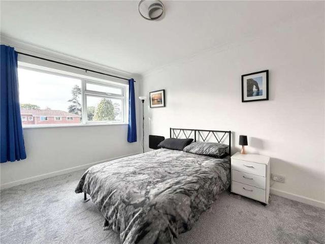 Flat for sale in Charminster, Bournemouth