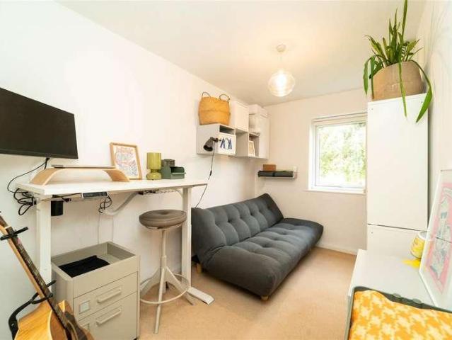 Flat for sale in Georgia, Greater Manchester
