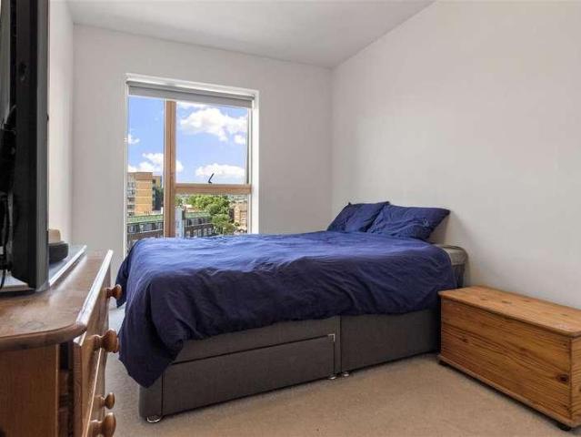 Flat for sale in West Worthing, Worthing