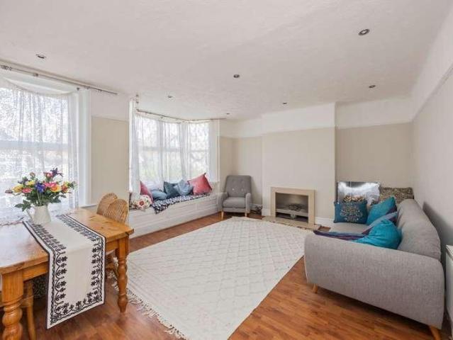 Flat for sale in Aldrington