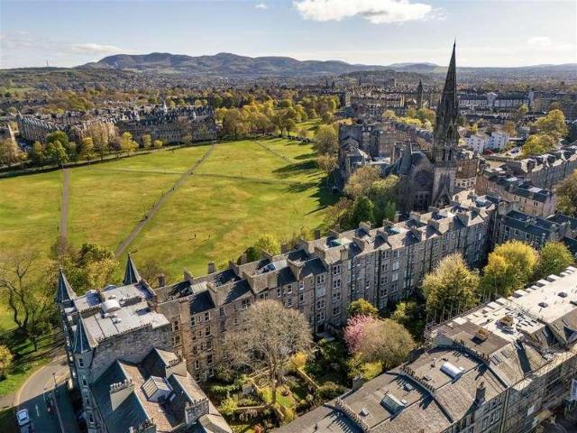 Flat for sale in Lauriston, Scotland