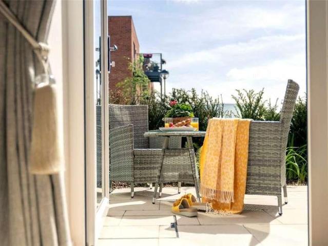 Flat for sale in Thatcham, West Berkshire