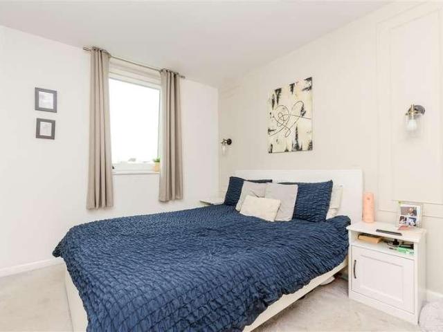 Flat for sale in Brooklands, Monks Orchard