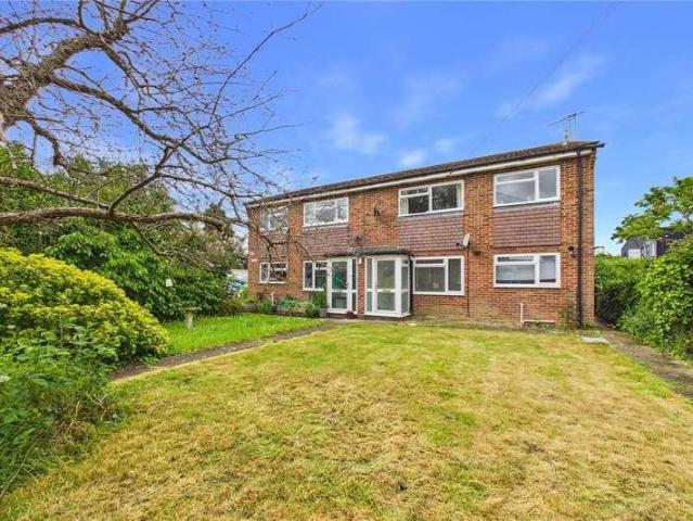 Flat for sale in Pangbourne, West Berkshire