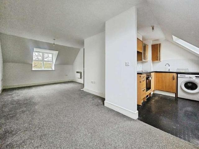 Flat for sale in Glynde, West Sussex