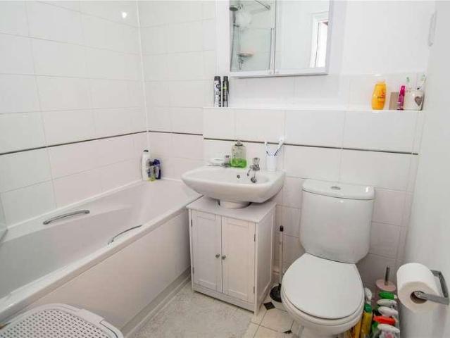 Flat for sale in Stoke Pound, Bromsgrove
