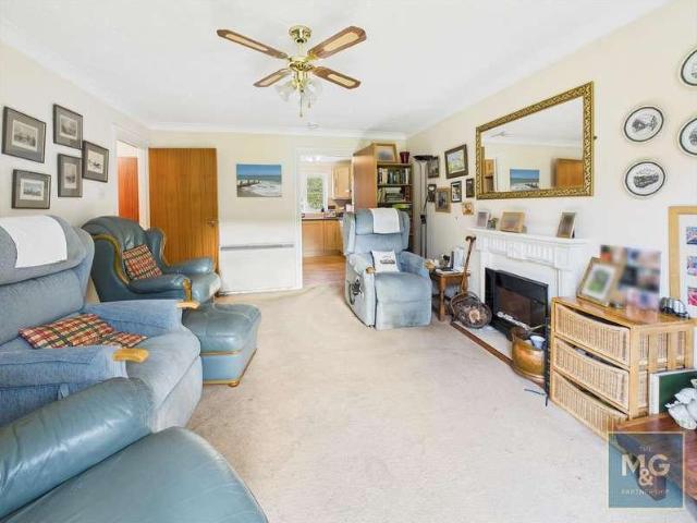 Flat for sale in Moreton Hall, Chedburgh