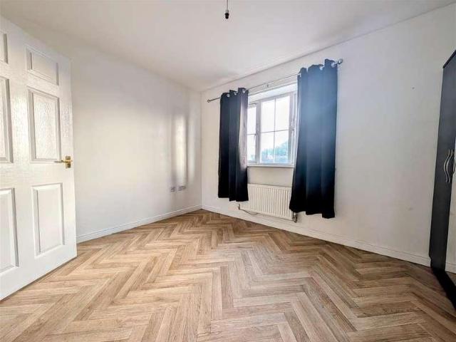 Flat for sale in Bloxwich, Walsall