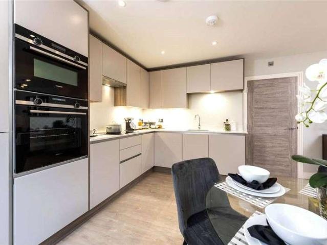 Flat for sale in Barnet, High Barnet